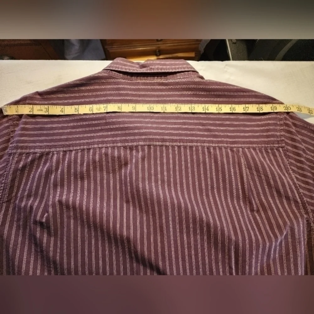 The North Face Men's Burgandy Stripe Button Up‎ Size XL Shirt